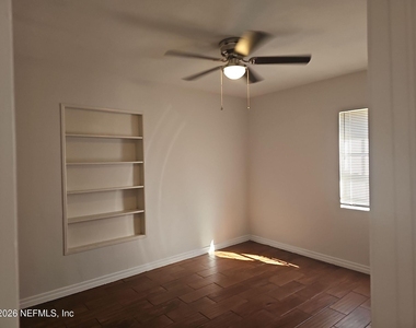 3448 Inwood Circle E - Photo Thumbnail 10