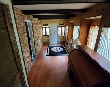 4940 Brighton Drive - Photo Thumbnail 3