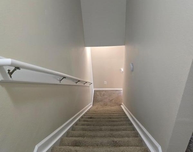7854 Melvin Road - Photo Thumbnail 9