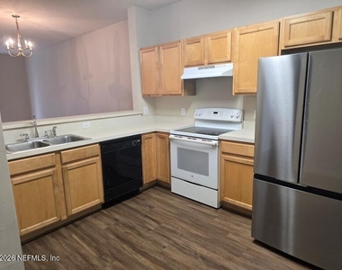 7854 Melvin Road - Photo Thumbnail 2