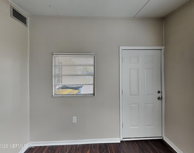 1566 Quante Road - Photo Thumbnail 4