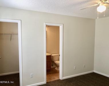 7887 Melvin Road - Photo Thumbnail 7