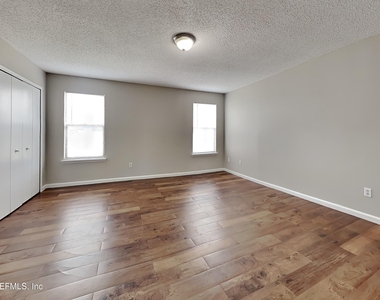 8445 Allwine Court - Photo Thumbnail 7