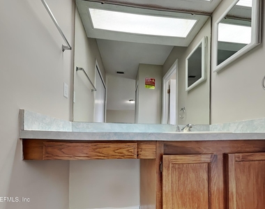 8445 Allwine Court - Photo Thumbnail 10