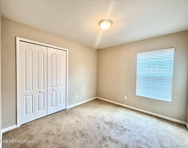 1009 Mayfair Creek Court - Photo Thumbnail 13
