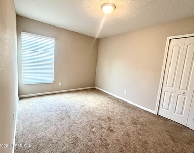 1009 Mayfair Creek Court - Photo Thumbnail 12