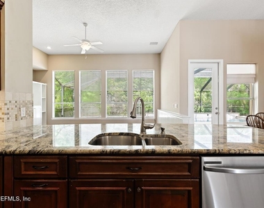 337 S Mill View Way - Photo Thumbnail 16