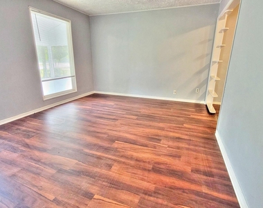 9348 Culpeper Avenue - Photo Thumbnail 3
