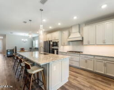 93 Felasco Way - Photo Thumbnail 8