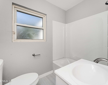 6171 Cedar Hills Boulevard - Photo Thumbnail 10