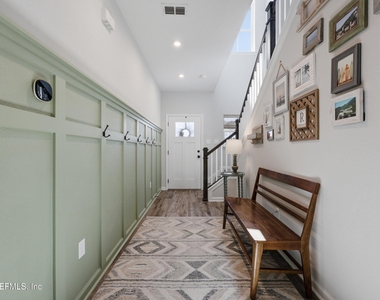 184 Dahlia Falls Drive - Photo Thumbnail 4