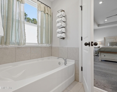 184 Dahlia Falls Drive - Photo Thumbnail 26