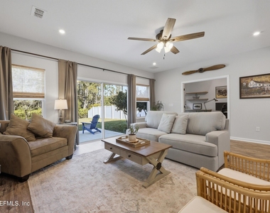 184 Dahlia Falls Drive - Photo Thumbnail 16