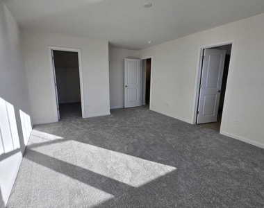 24354 W Alexis Lane - Photo Thumbnail 24
