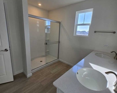 24354 W Alexis Lane - Photo Thumbnail 19