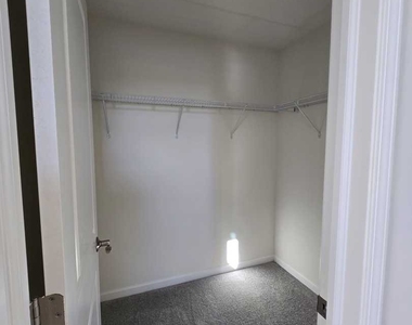 24354 W Alexis Lane - Photo Thumbnail 20