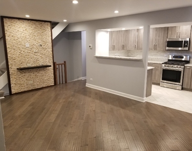 544 Inverrary Lane - Photo Thumbnail 1
