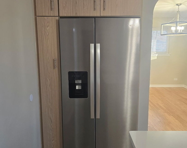 4116 W 109 Street - Photo Thumbnail 7