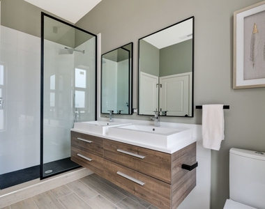 284 Stonington Drive - Photo Thumbnail 17