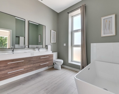 284 Stonington Drive - Photo Thumbnail 12