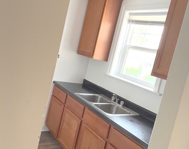 3908 N Central Avenue - Photo Thumbnail 3