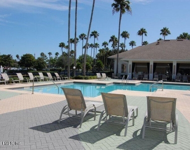 400 Timberwalk Court - Photo Thumbnail 24