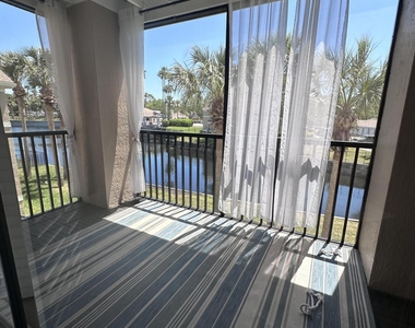 400 Timberwalk Court - Photo Thumbnail 3