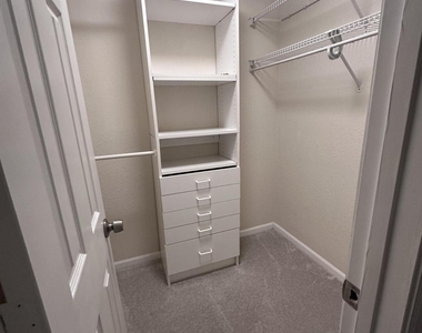 400 Timberwalk Court - Photo Thumbnail 15
