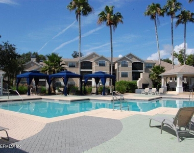 400 Timberwalk Court - Photo Thumbnail 26