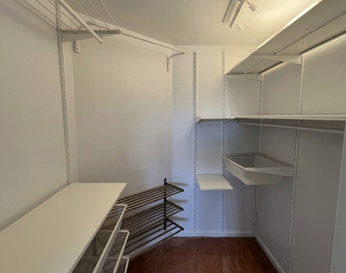 1728 Fayette Walk - Photo Thumbnail 11
