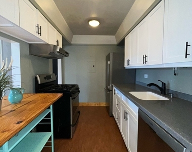 1728 Fayette Walk - Photo Thumbnail 8