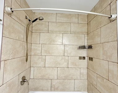 576 Greystone Lane - Photo Thumbnail 11