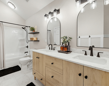 17419 Yakima Drive - Photo Thumbnail 8