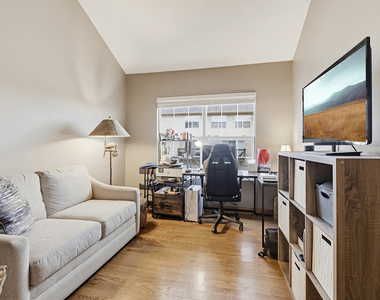 17419 Yakima Drive - Photo Thumbnail 11