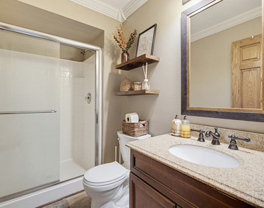 17419 Yakima Drive - Photo Thumbnail 14