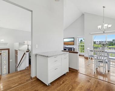 17419 Yakima Drive - Photo Thumbnail 3
