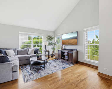 17419 Yakima Drive - Photo Thumbnail 6