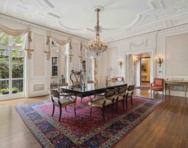1355 N Astor Street - Photo Thumbnail 21