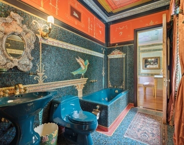 1355 N Astor Street - Photo Thumbnail 45