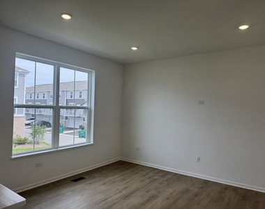 14945 S Mccarthy Circle - Photo Thumbnail 4