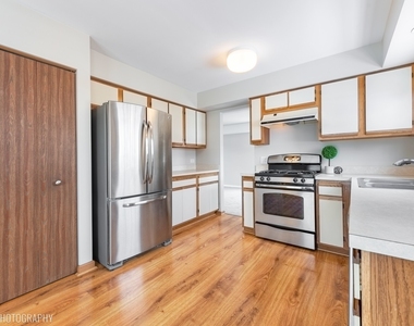 554 Abbeywood Drive - Photo Thumbnail 6