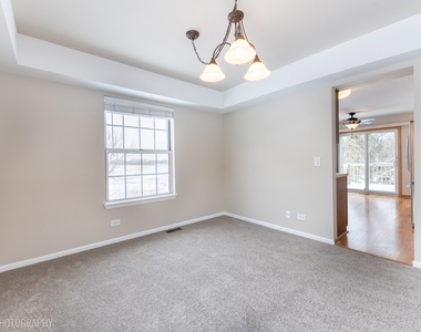 554 Abbeywood Drive - Photo Thumbnail 4