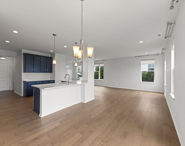 4184 Calder Lane - Photo Thumbnail 8