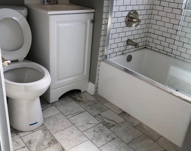 209 S Albany Avenue - Photo Thumbnail 5