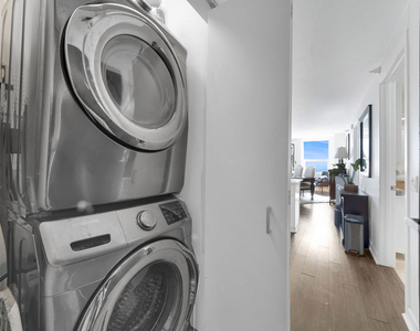545 N Dearborn Street - Photo Thumbnail 12