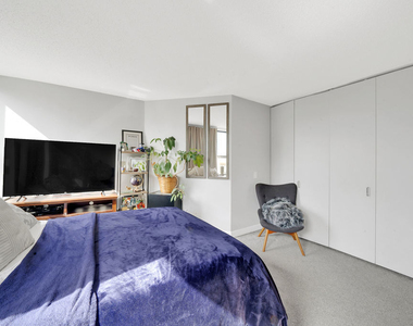 545 N Dearborn Street - Photo Thumbnail 10