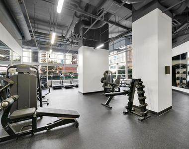 545 N Dearborn Street - Photo Thumbnail 35