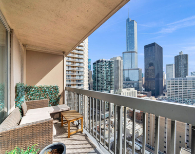 545 N Dearborn Street - Photo Thumbnail 13