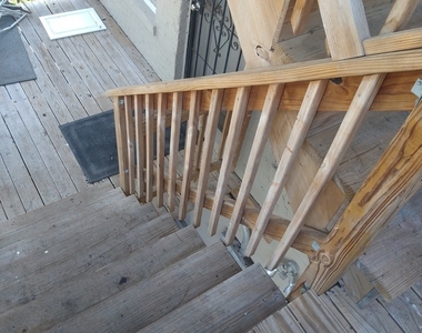 209 S Albany Avenue - Photo Thumbnail 6