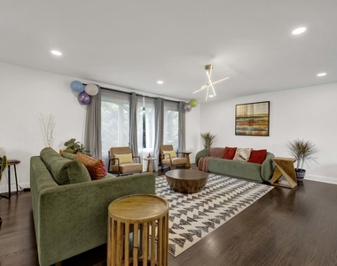 1135 Crestwood Drive - Photo Thumbnail 1